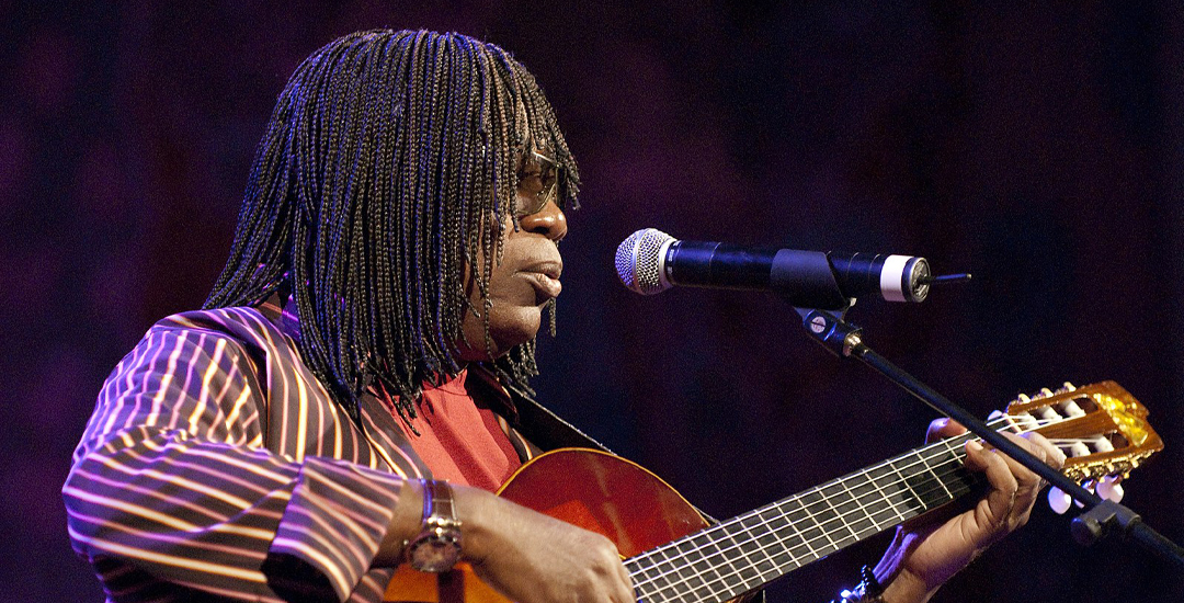 Tributo a Milton Nascimento e peça infantil marcam o final de semana do Teatro Joel Barcellos