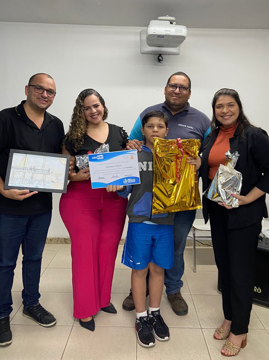 Concurso de Desenho premia melhores trabalhos da Rede Municipal