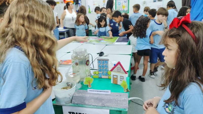 Escolas municipais de Rio das Ostras promovem feiras de ciência