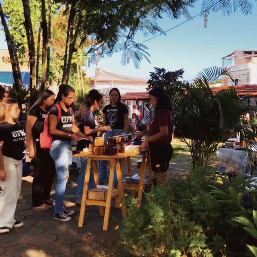 Sábado é dia de Feira Cultural Vila Rainha em Rio das Ostras