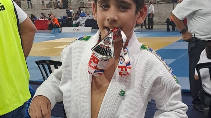 Rio das Ostras conquista vice-campeonato em competição de Judô