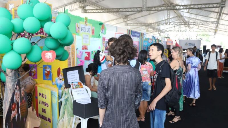 Rio das Ostra realiza II Feira Literária das Escolas Municipais