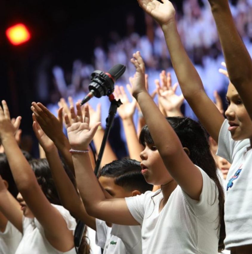 Alunos da Rede Pública de Rio das Ostras apresentam Musical de Natal neste sábado