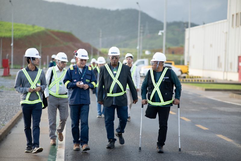 Arke Energia realiza encontro com imprensa regional em visita à UTE Marlim Azul e destaca avanços em pesquisa, desenvolvimento e inovação