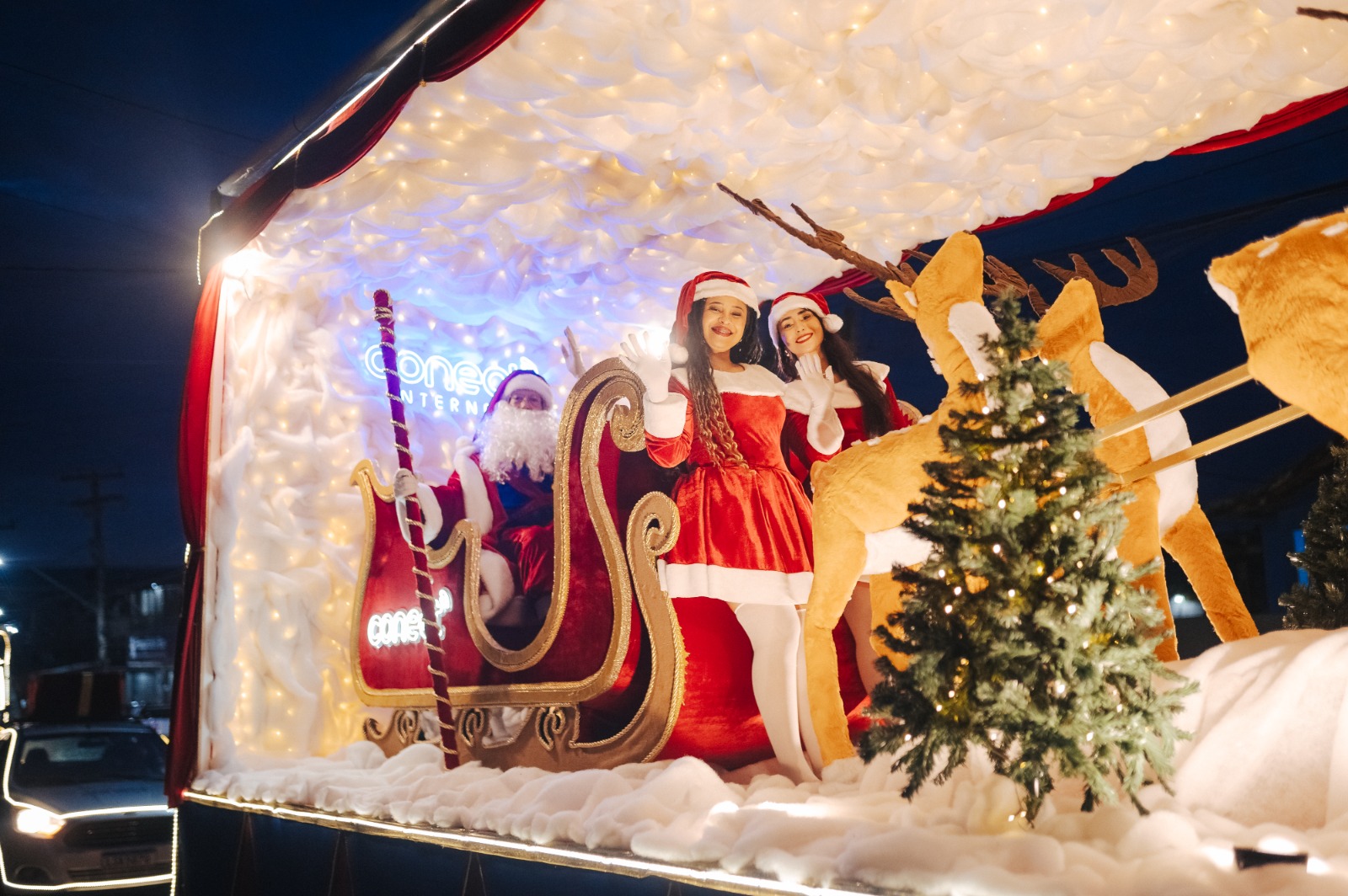 Rio das Ostras traz clima de Natal com cantata, tributo a Roberto Carlos e Papai Noel