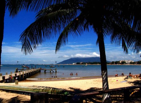 Rio das Ostras promove a educação ambiental e limpeza do mar