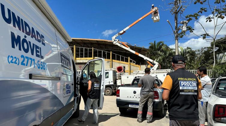 Procon Rio das Ostras fiscaliza falta de luz nas escolas