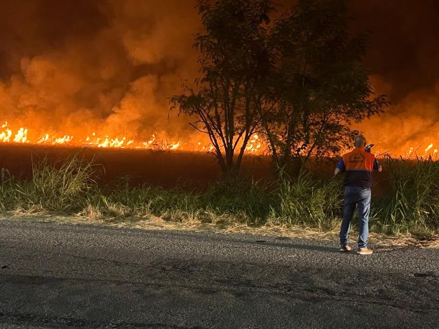 Rio das Ostras continua em Estágio de Atenção para incêndios florestais